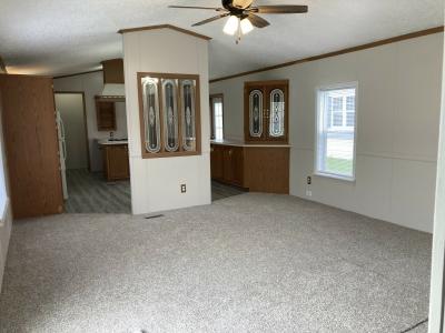 Photo 3 of 11 of home located at 887 S Oak Brook Place Warsaw, IN 46580