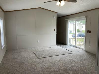Photo 4 of 11 of home located at 887 S Oak Brook Place Warsaw, IN 46580