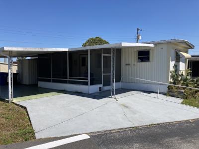 Photo 2 of 3 of home located at 312 Sterling Drive West Lakeland, FL 33815