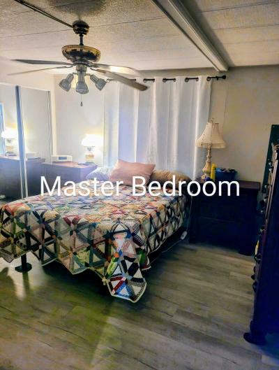 Photo 4 of 13 of home located at 5506 Paradise Dr. New Port Richey, FL 34653