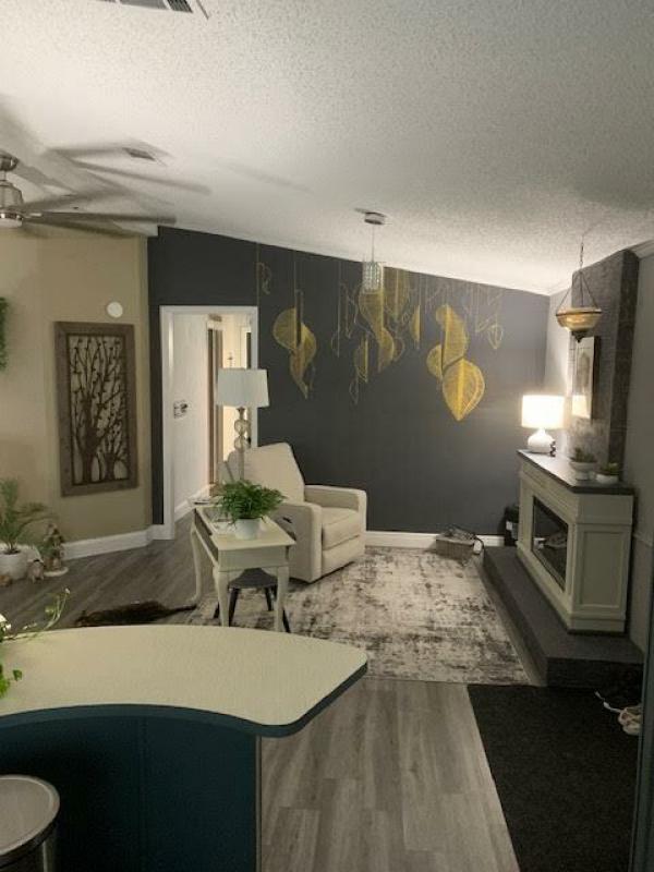 1988 Schu Manufactured Home