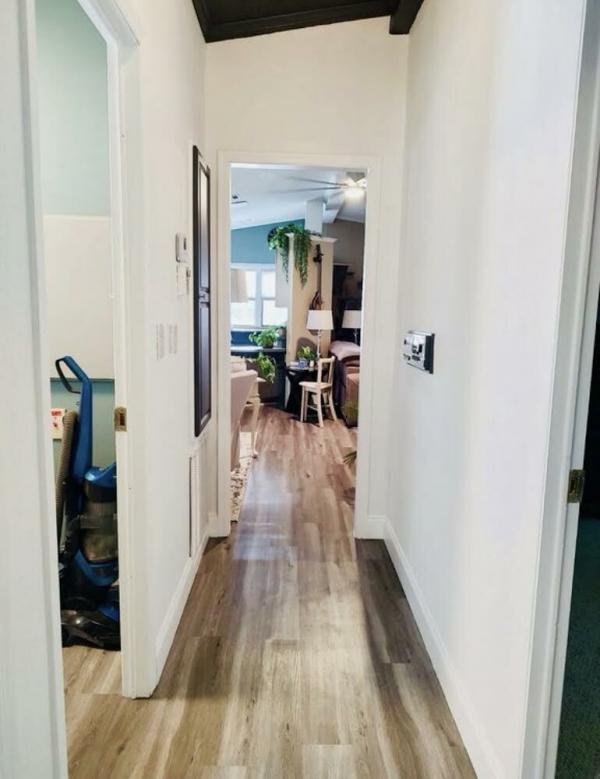 1988 Schu Manufactured Home