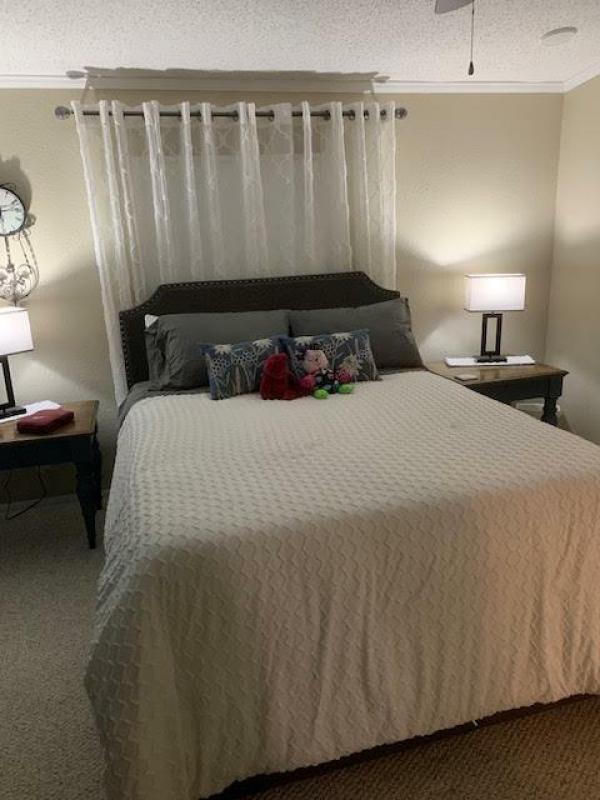 1988 Schu Manufactured Home