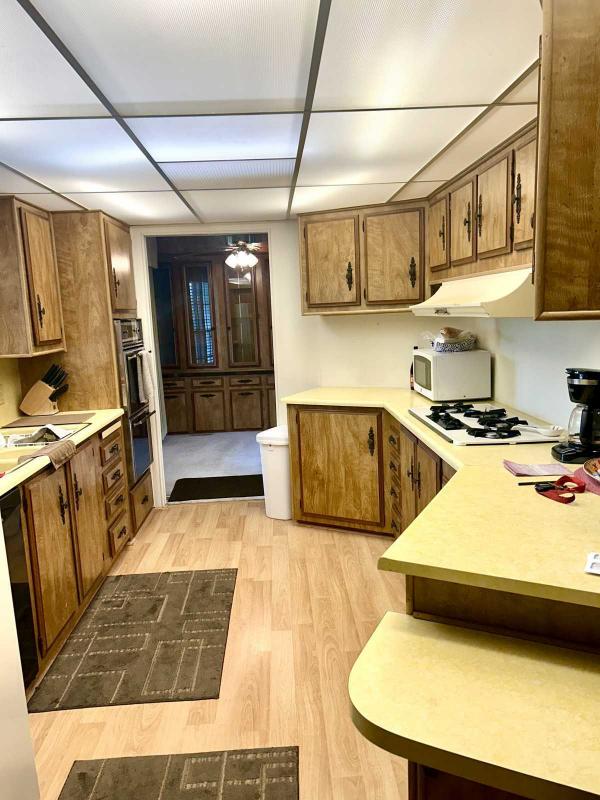 1977 Aquar Aquar Manufactured Home
