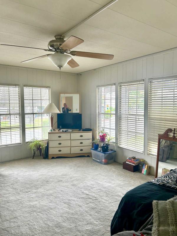 1977 Aquar Aquar Manufactured Home