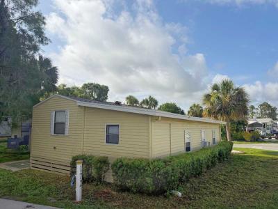 Photo 3 of 26 of home located at 21632 State Road 54 #173 Lutz, FL 33549