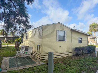 Photo 4 of 26 of home located at 21632 State Road 54 #173 Lutz, FL 33549