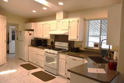 Photo 3 of 58 of home located at 7112 Pan American East Fwy. NE Space 27 Albuquerque, NM 87109