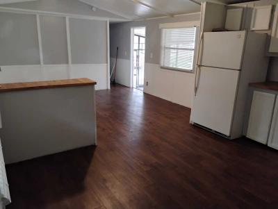 Photo 4 of 19 of home located at 1701 Skipper Rd #152 Tampa, FL 33613