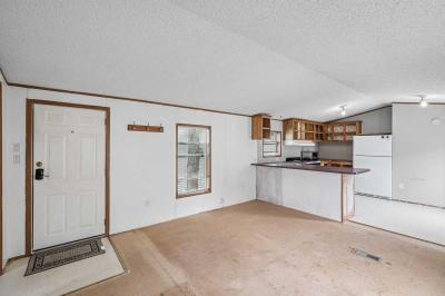 Photo 3 of 19 of home located at 252 Baldwin Cir Lino Lakes, MN 55014