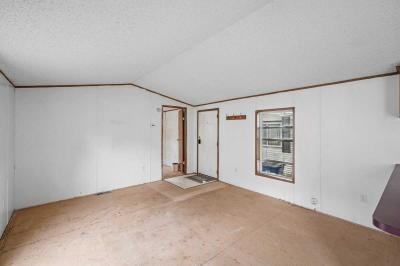 Photo 4 of 19 of home located at 252 Baldwin Cir Lino Lakes, MN 55014