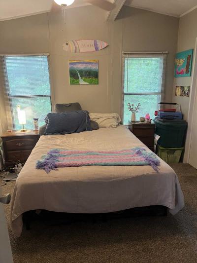 Photo 5 of 8 of home located at 704 Valley View Drive Stone Mountain, GA 30087