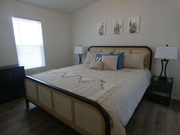 2025 Champion SRE2844PC Mobile Home