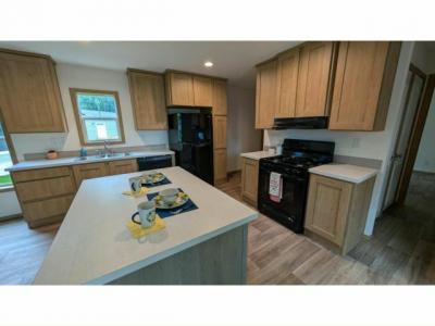 Photo 5 of 19 of home located at 156 Lynn Mankato, MN 56001