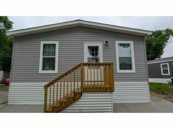 2025 Champion - Highland - Worthington Mobile Home For Sale