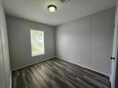 Photo 4 of 6 of home located at 7230 Greenbrier Village Road Lakeland, FL 33810