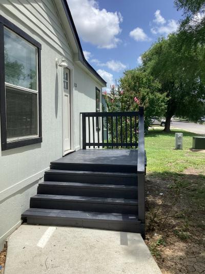 Photo 4 of 16 of home located at 428 North Fork Road San Marcos, TX 78666