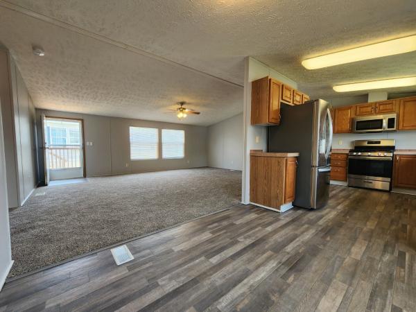 2006 Clayton Mobile Home
