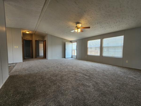 2006 Clayton Mobile Home