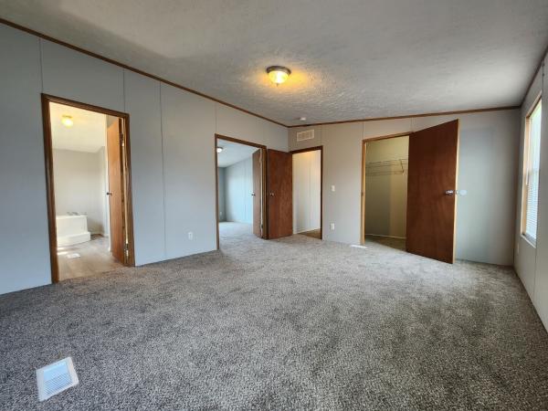 2006 Clayton Mobile Home