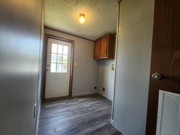 2006 Clayton Mobile Home