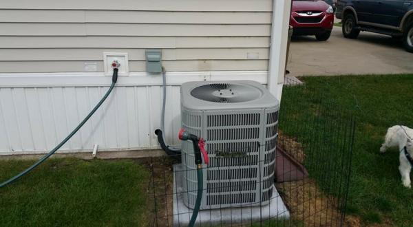 2009 Fairmont 166 4563N  Home