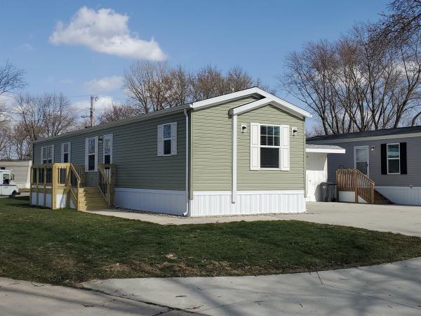 2023 Clayton - Middlebury 179 81RSH16663BH23  Home