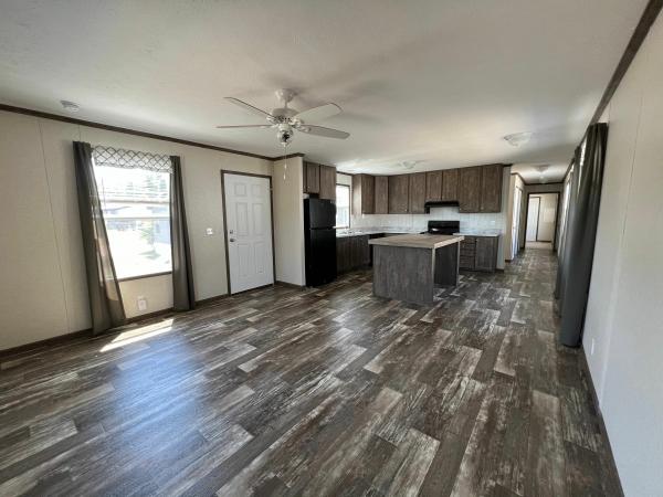Photo 1 of 2 of home located at 310 Pamela Ave Lot 51 Independence, MO 64056