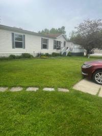2000 Four Seasons DAP1676H32089  Home