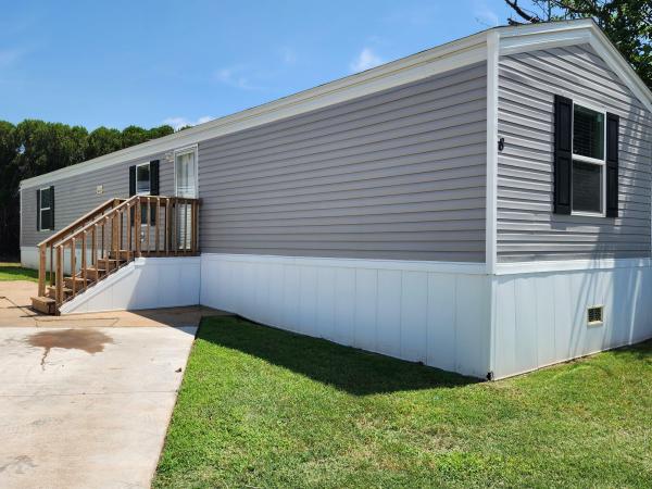 2023 97TRS14663AH23  Home