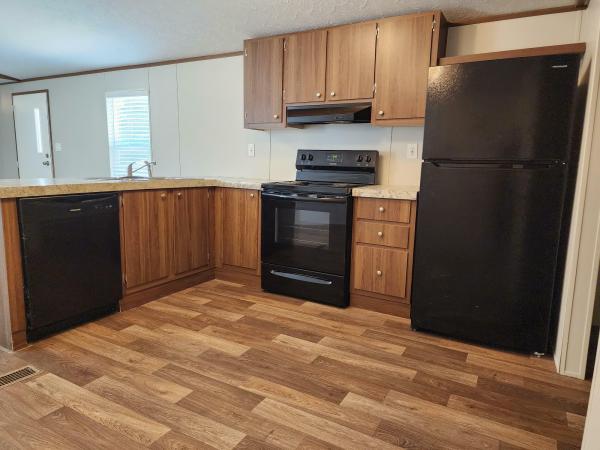 2023 97TRS14663AH23  Home