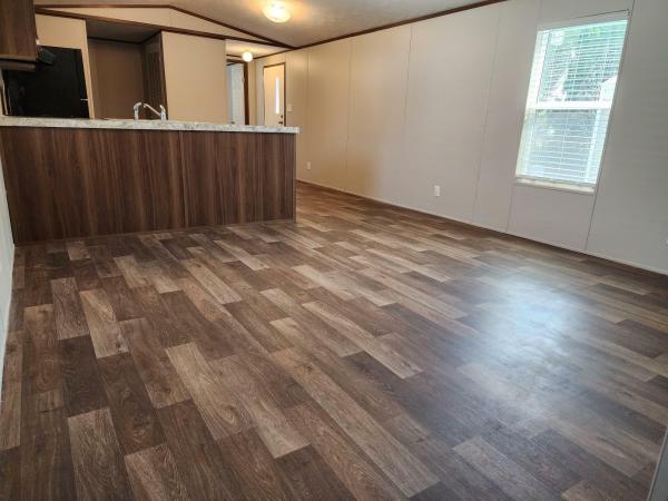 2023 97TRS14663AH23  Home
