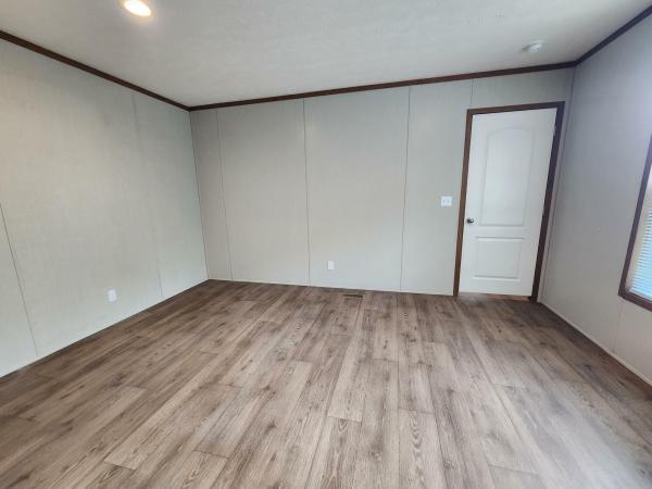 2023 35MYO16663AH23  Home