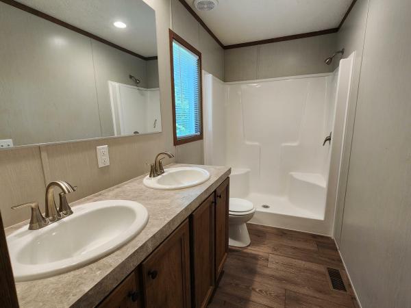 2023 35MYO16663AH23  Home