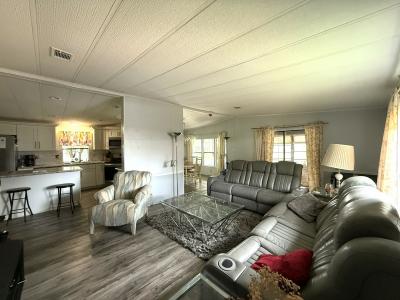 Photo 3 of 14 of home located at 6120 SW 57th Ave. Ocala, FL 34474