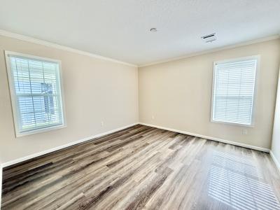 Photo 4 of 14 of home located at 20728 Golden Rain Pass Groveland, FL 34736