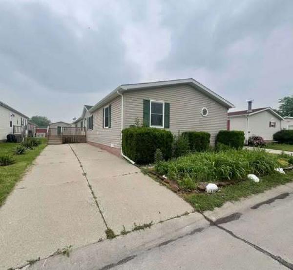 1998  Mobile Home For Sale