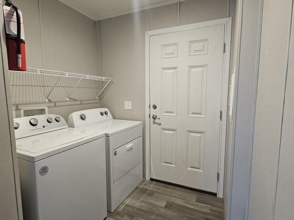2022 Redman Advantage II  Home