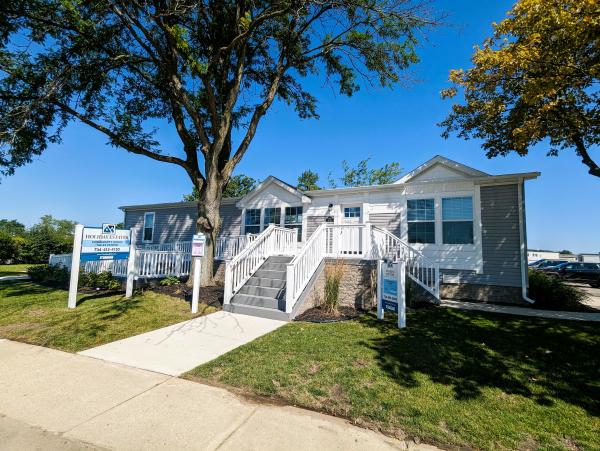 2022 Redman Advantage II  Home