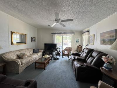 Photo 5 of 13 of home located at 1724 SE Plumbob Way Crystal River, FL 34429