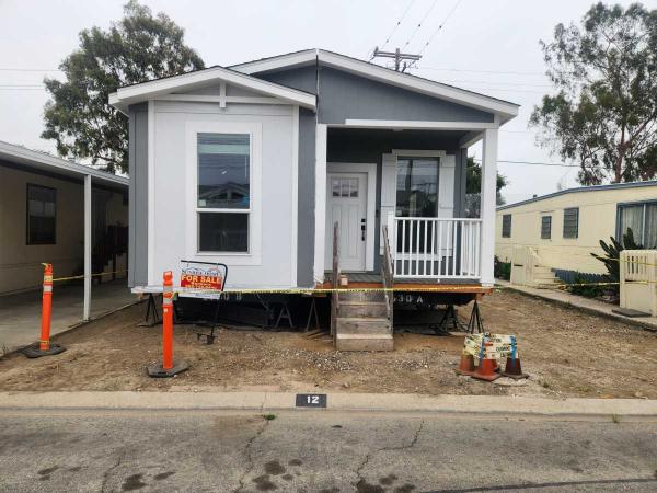 Photo 1 of 1 of home located at 10001 West Frontage Road, Space 12 South Gate, CA 90280