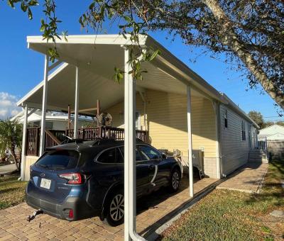 Photo 3 of 18 of home located at 6206 Compass Lane Tampa, FL 33611