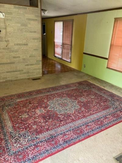 Photo 4 of 13 of home located at 5229 West Michigan Ave., #323 Ypsilanti, MI 48197