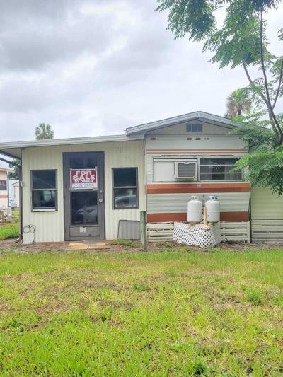Photo 2 of 4 of home located at 4721 SE 25th Trail Okeechobee, FL 34974