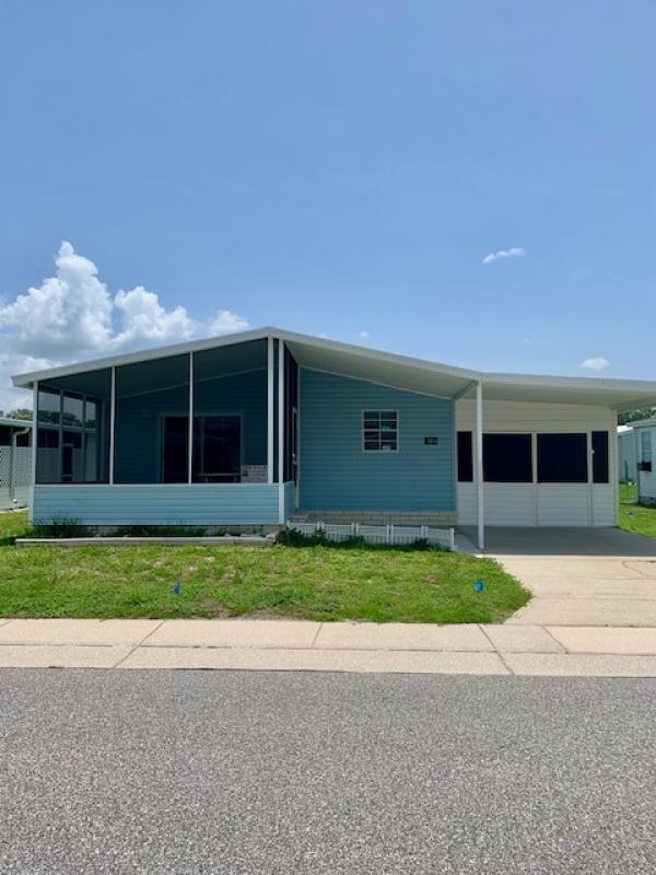Photo 1 of 2 of home located at 5914 Utopia Dr Zephyrhills, FL 33540