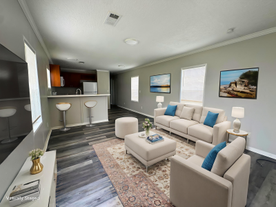 Photo 3 of 16 of home located at 326 Mallets Bay, Cp7 Cocoa, FL 32926