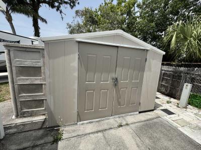 Photo 5 of 34 of home located at 6735 Hammock Rd Lot 69 Port Richey, FL 34668