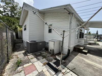 Photo 4 of 34 of home located at 6735 Hammock Rd Lot 69 Port Richey, FL 34668