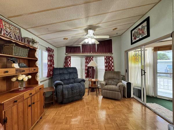 1992 Mobile Home