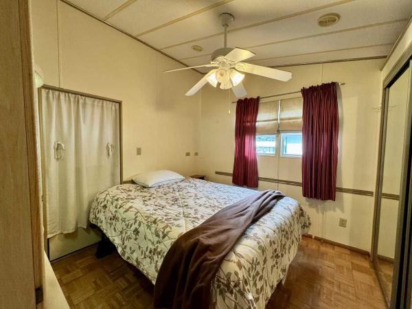 1992 Mobile Home